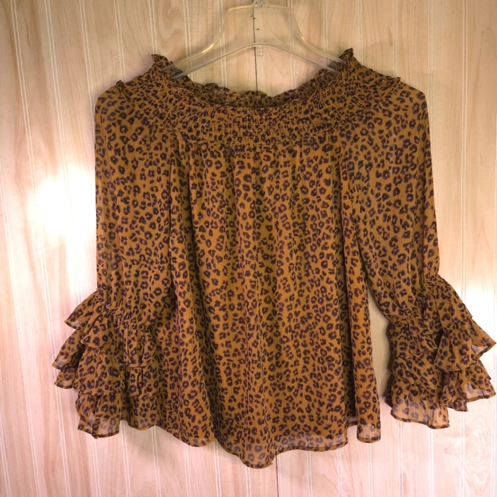 CeCe Leopard Print Smocked Off Shoulder Ruffled Sleeve Sheer Top Size‎ XS Boho